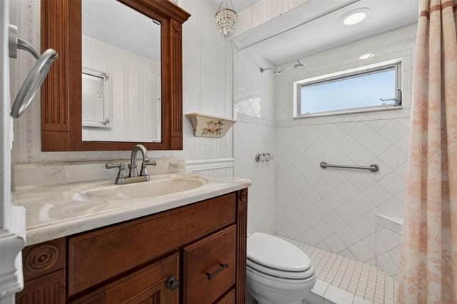 3911 16TH AVENUE N, St Petersburg, FL 33713