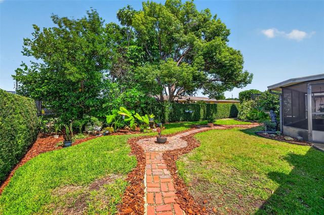 3911 16TH AVENUE N, St Petersburg, FL 33713
