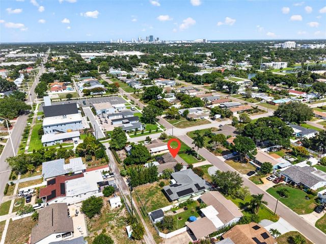 3911 16TH AVENUE N, St Petersburg, FL 33713