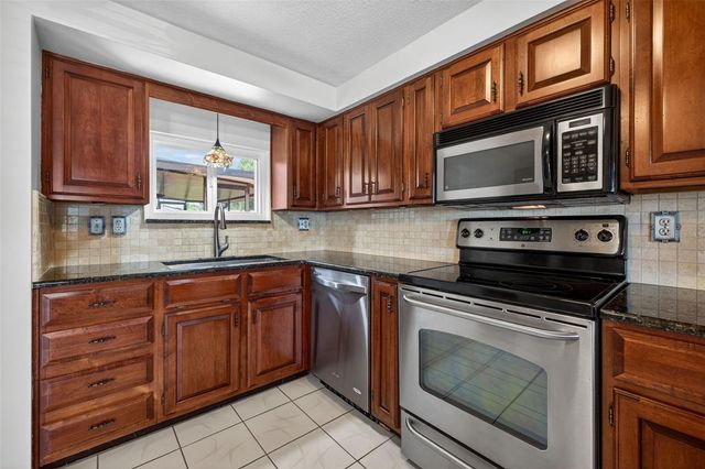 3911 16TH AVENUE N, St Petersburg, FL 33713