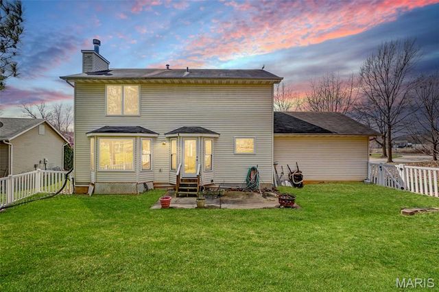 4002 Treeshadow Drive, St Peters, MO 63376