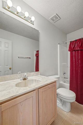 4002 Treeshadow Drive, St Peters, MO 63376