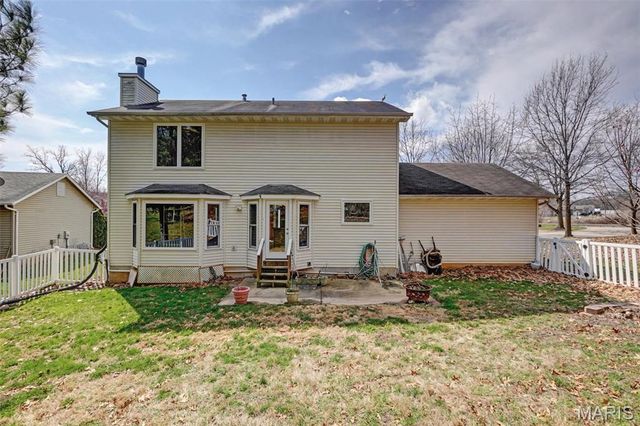 4002 Treeshadow Drive, St Peters, MO 63376