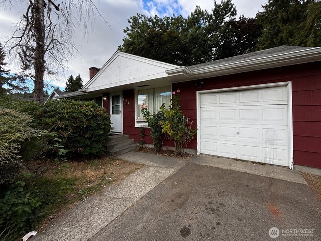 409 106th St S, Tacoma, WA 98444