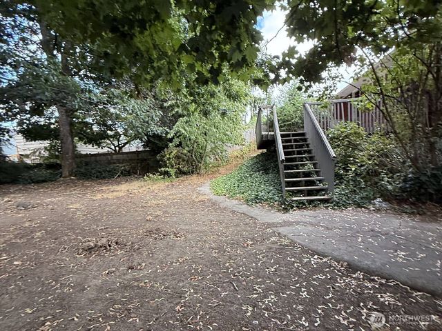 409 106th St S, Tacoma, WA 98444