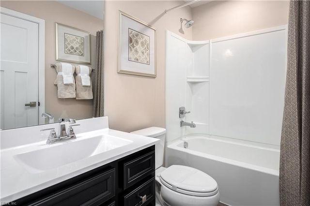 217 Reids Place DR, Suffolk, VA 23434
