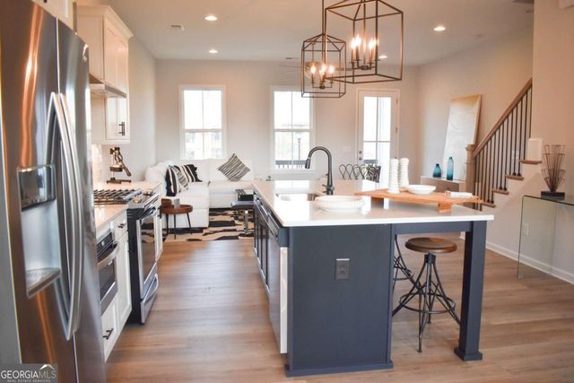 140 Harlow Circle, Roswell, GA 30076