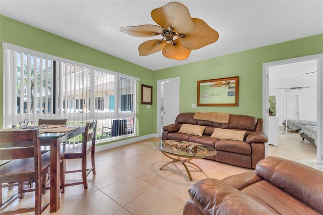 3225 NE 16th Street 10, Pompano Beach, FL 33062