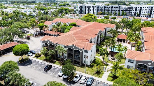 6831 SW 44th St 101, Miami, FL 33155