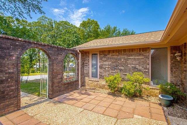 1209 Silverwood Trail, North Little Rock, AR 72116