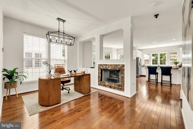 6747 APPLEMINT LN, Alexandria, VA 22310