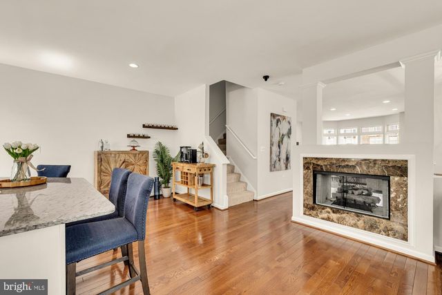 6747 APPLEMINT LN, Alexandria, VA 22310