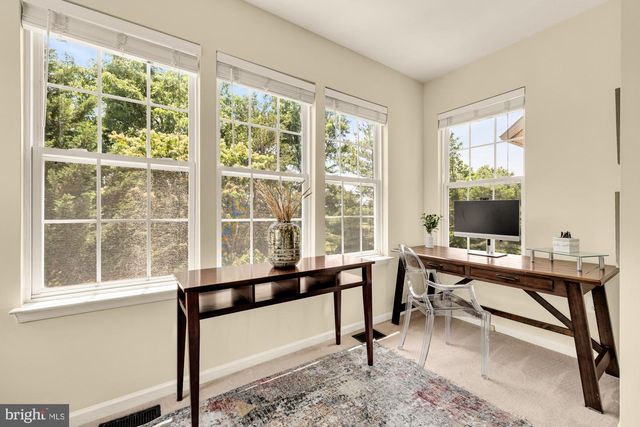 6747 APPLEMINT LN, Alexandria, VA 22310