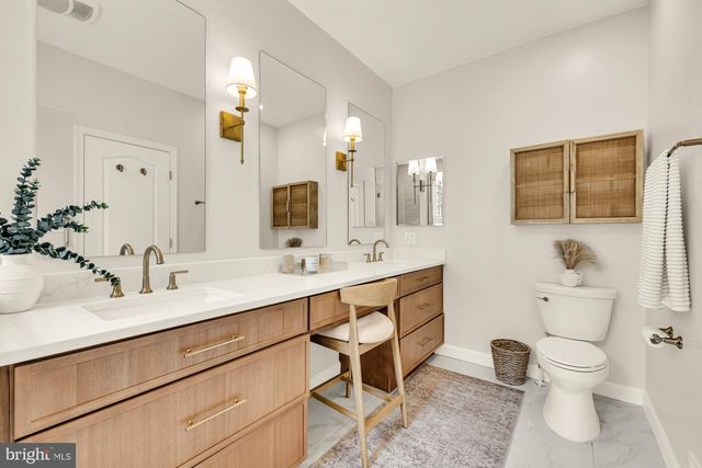 6747 APPLEMINT LN, Alexandria, VA 22310