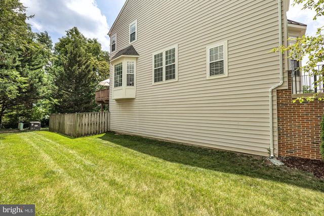 6747 APPLEMINT LN, Alexandria, VA 22310