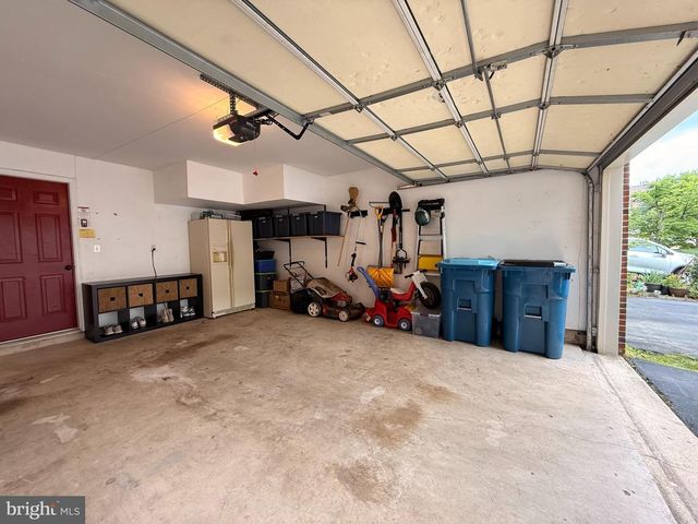 6747 APPLEMINT LN, Alexandria, VA 22310