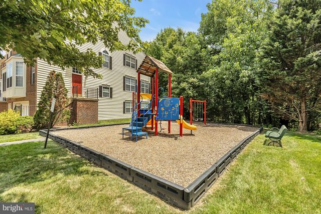 6747 APPLEMINT LN, Alexandria, VA 22310