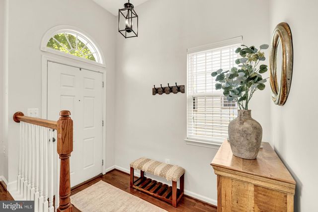 6747 APPLEMINT LN, Alexandria, VA 22310