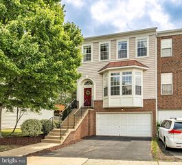 6747 APPLEMINT LN, Alexandria, VA 22310