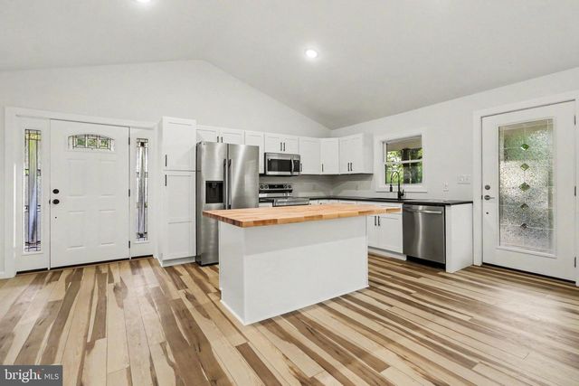 104 DELLVILLE DAM RD, Duncannon, PA 17020