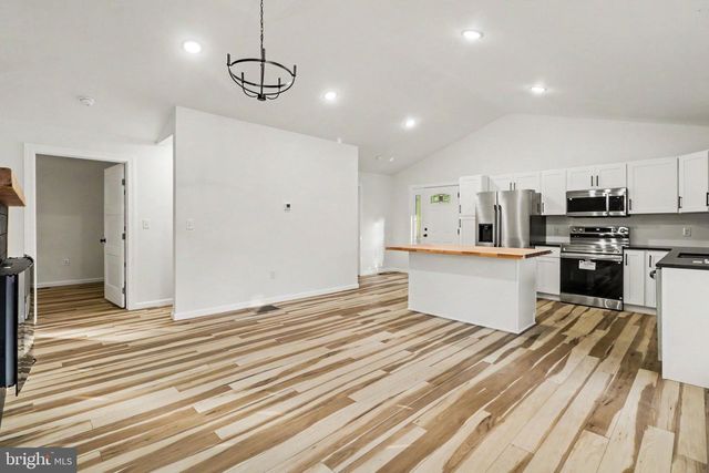 104 DELLVILLE DAM RD, Duncannon, PA 17020