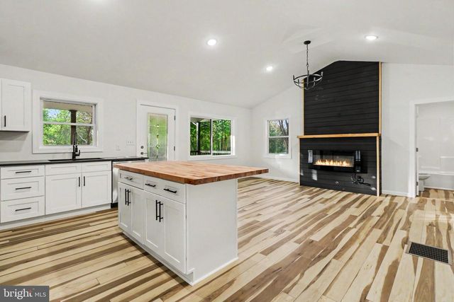 104 DELLVILLE DAM RD, Duncannon, PA 17020