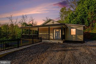 104 DELLVILLE DAM RD, Duncannon, PA 17020