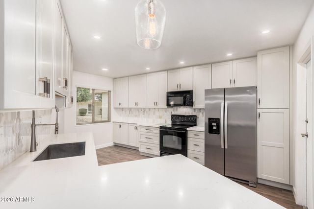 16635 N 103RD Avenue, Sun City, AZ 85351