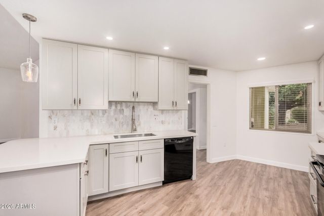 16635 N 103RD Avenue, Sun City, AZ 85351