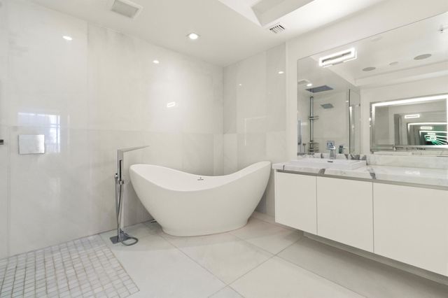 300 Sunny Isles Boulevard 4-501, Sunny Isles Beach, FL 33160