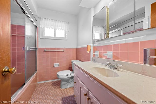 25968 Keith Street, Dearborn Heights, MI 48127