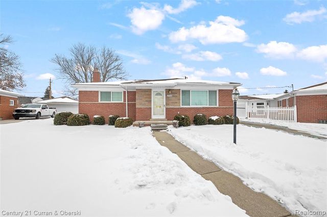 25968 Keith Street, Dearborn Heights, MI 48127