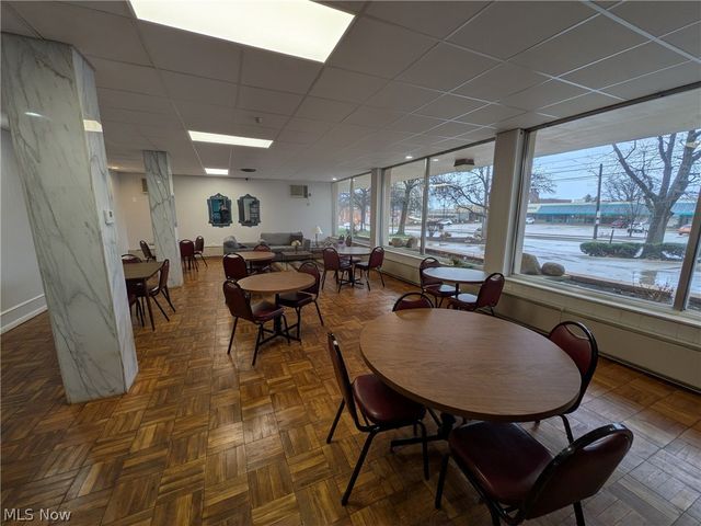1480 Warren 604, Lakewood, OH 44107