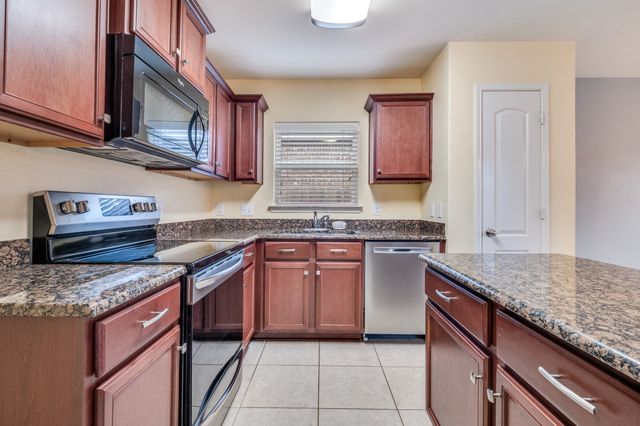 120 Mt Vernon Lane, Venus, TX 76084