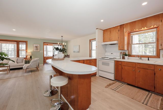 52 Lily Pond Road, Somersworth, NH 03878