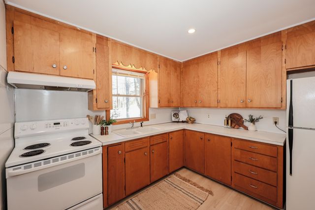 52 Lily Pond Road, Somersworth, NH 03878