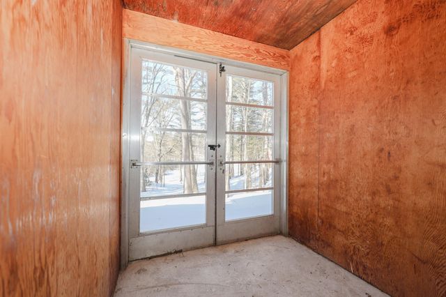 52 Lily Pond Road, Somersworth, NH 03878