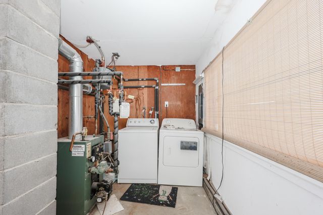 52 Lily Pond Road, Somersworth, NH 03878