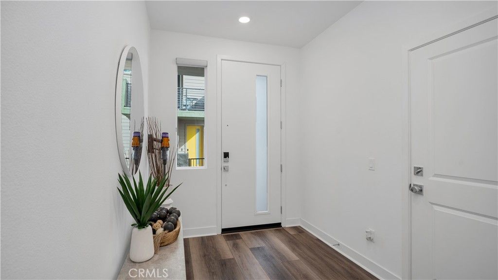 Image 29 of property listing at 1669 W Lincoln Avenue 102, Anaheim, CA 92801