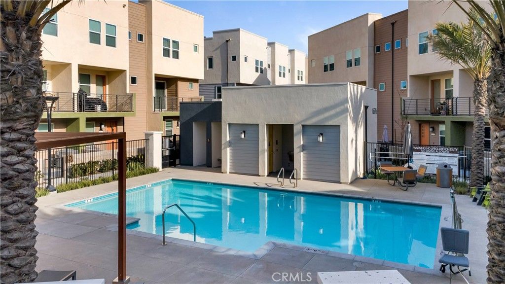 Image 39 of property listing at 1669 W Lincoln Avenue 102, Anaheim, CA 92801