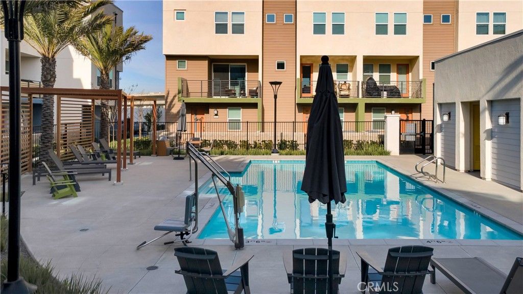 Image 41 of property listing at 1669 W Lincoln Avenue 102, Anaheim, CA 92801