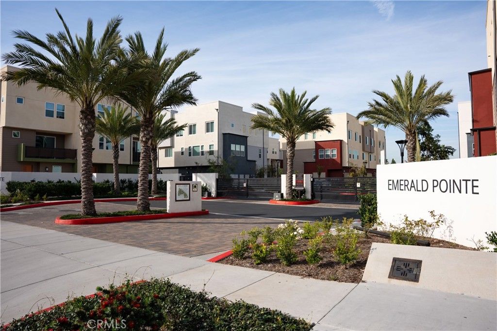 Image 42 of property listing at 1669 W Lincoln Avenue 102, Anaheim, CA 92801