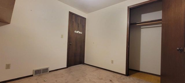 517 MENLO PARK ROAD, Green Bay, WI 54302