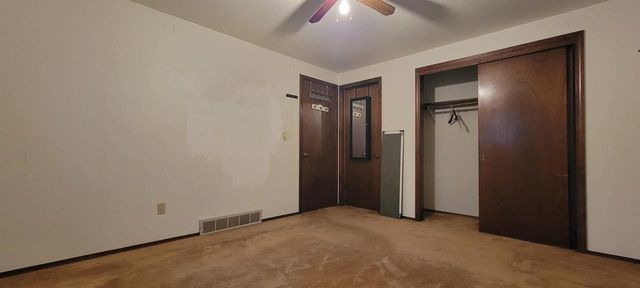 517 MENLO PARK ROAD, Green Bay, WI 54302