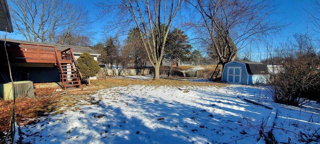 517 MENLO PARK ROAD, Green Bay, WI 54302