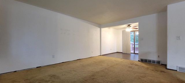 517 MENLO PARK ROAD, Green Bay, WI 54302