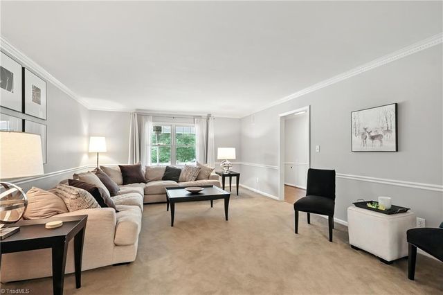 633 Huntington Drive, High Point, NC 27262