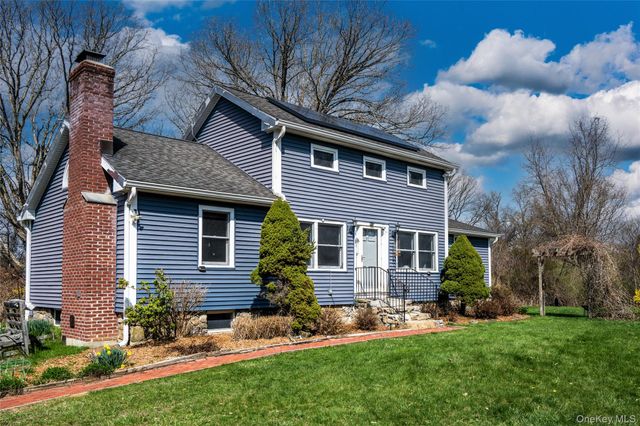 17 Rothvoss Road, Ancramdale, NY 12503