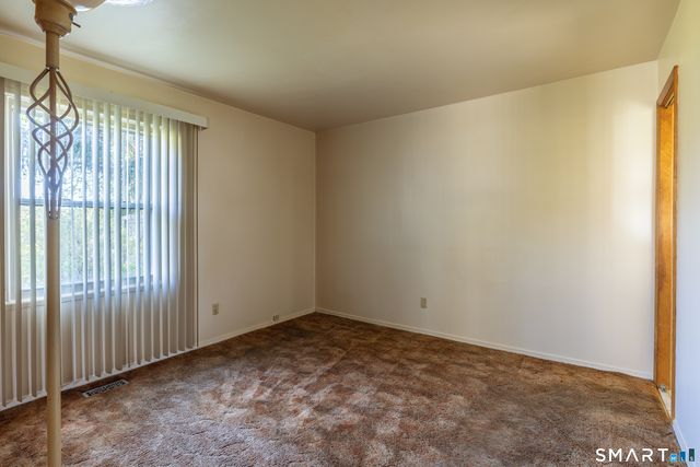 105 Bear Paw Road, Bridgeport, CT 06606