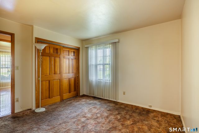 105 Bear Paw Road, Bridgeport, CT 06606